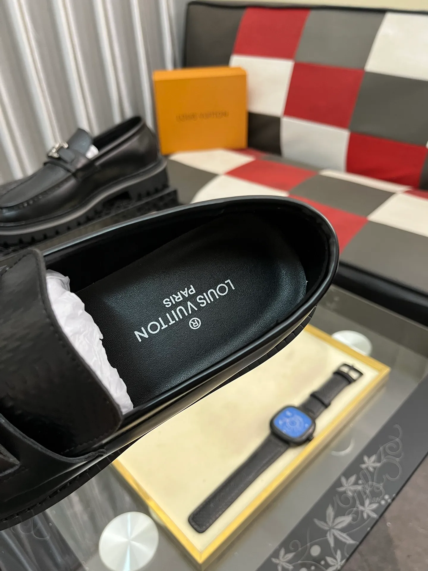 Men's shoes💰458⌚️⌚️[Louis Vuitton (LV)] High-end business formal leather shoes🍀luxurious and elegant style, paying equal attention to practicality and style, professional focus on details and quality, counter original 1⃣️: 1⃣️super accurate reproduction👍🏻! Material: The upper is made of imported original calfskin➕imported Italian cowhide leather. Original anti-slip and wear-resistant outsole! Code number: 38--443️⃣Colors available